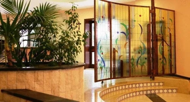 פוצאלו Hotel Continental