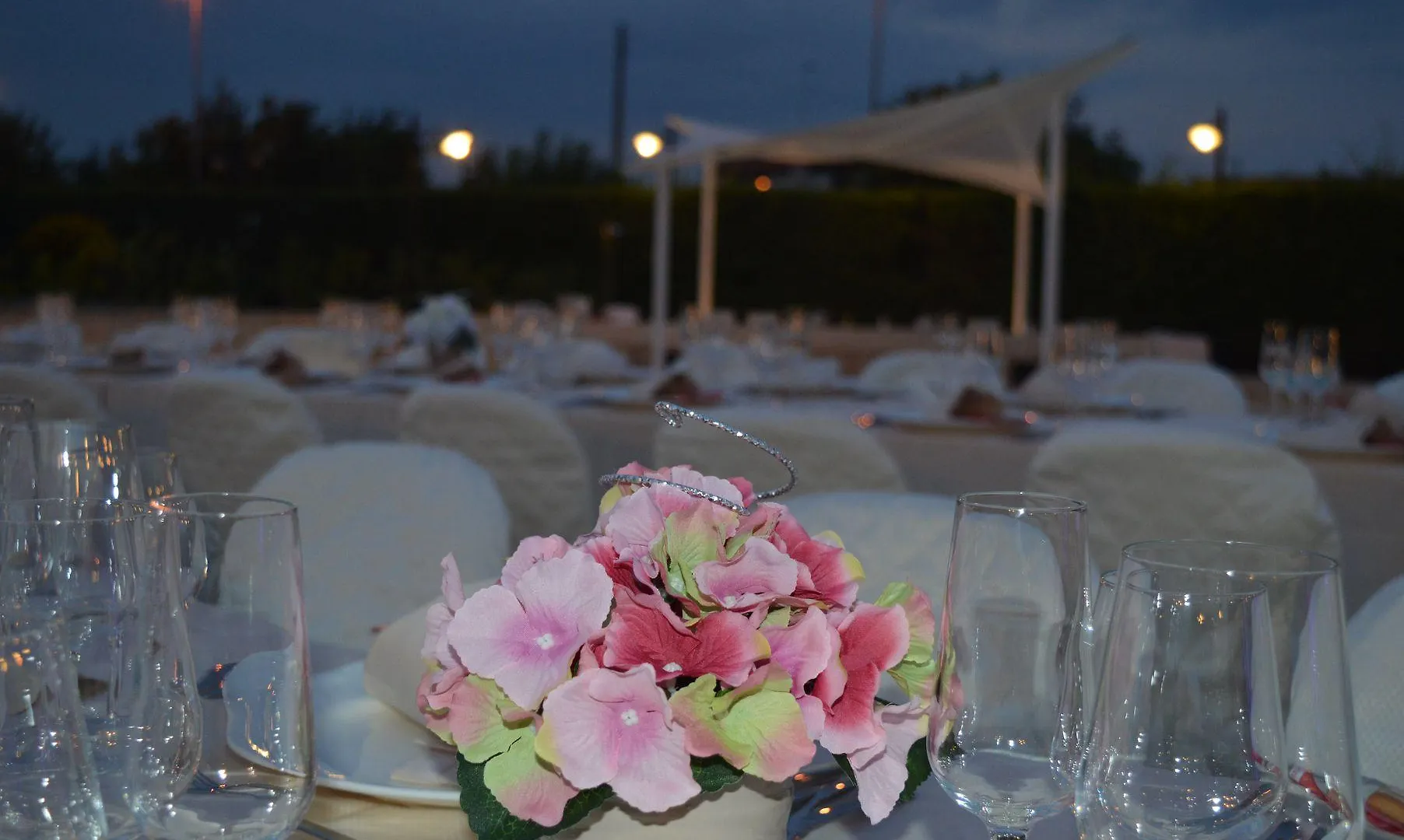 פוצאלו Hotel Continental