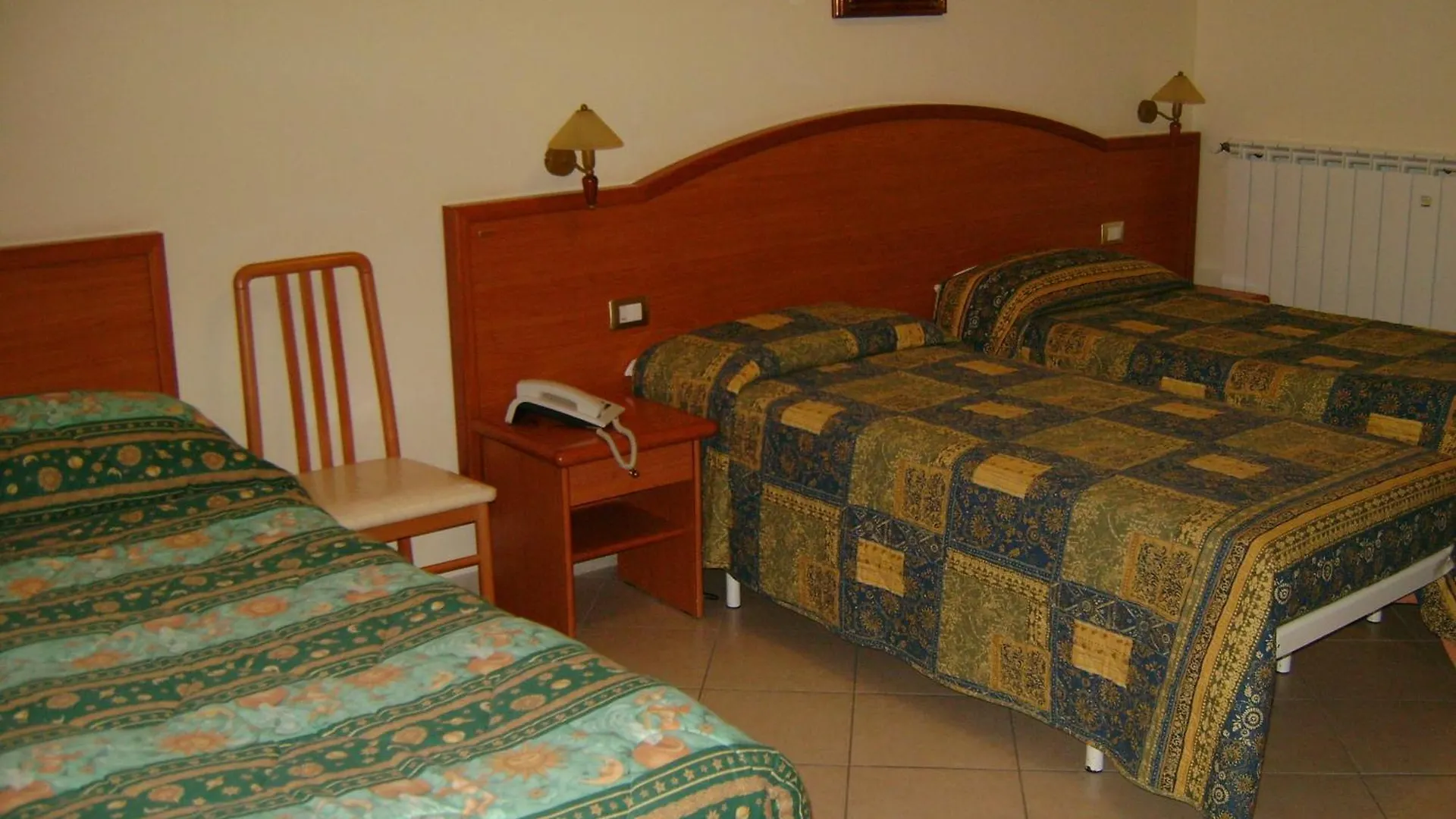 פוצאלו Hotel Continental 3*,  איטליה